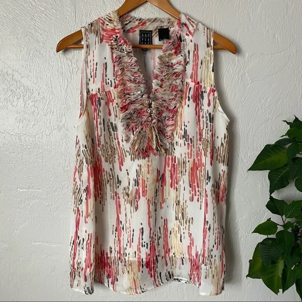 Due Per Due Ruffle Top - Picture 1 of 4
